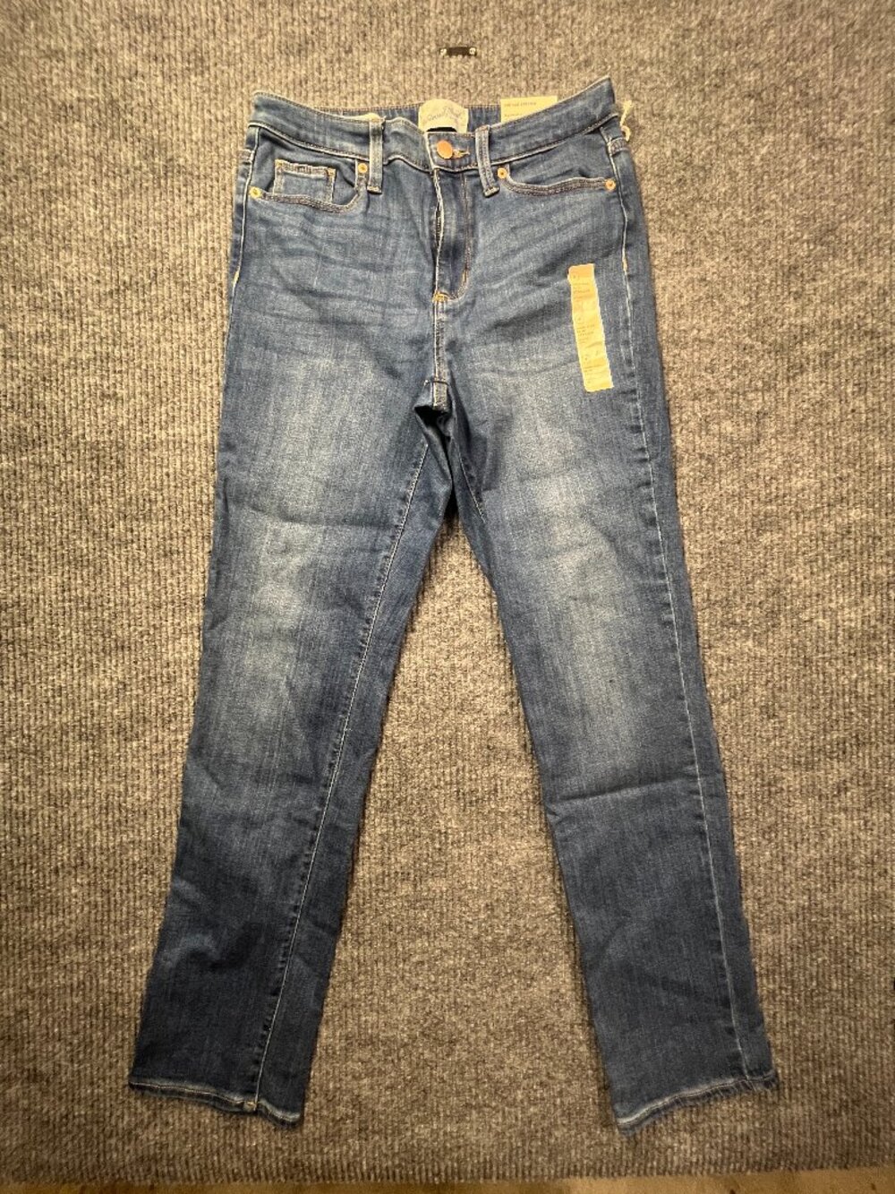 Universal Thread high rise skinny womens jeans size 6/28 stretch med wash blue